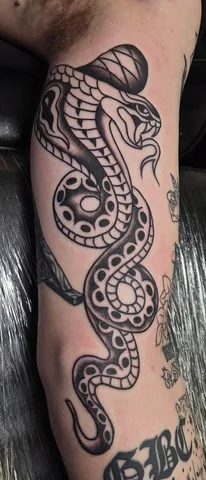 Featured tattoo by Parris